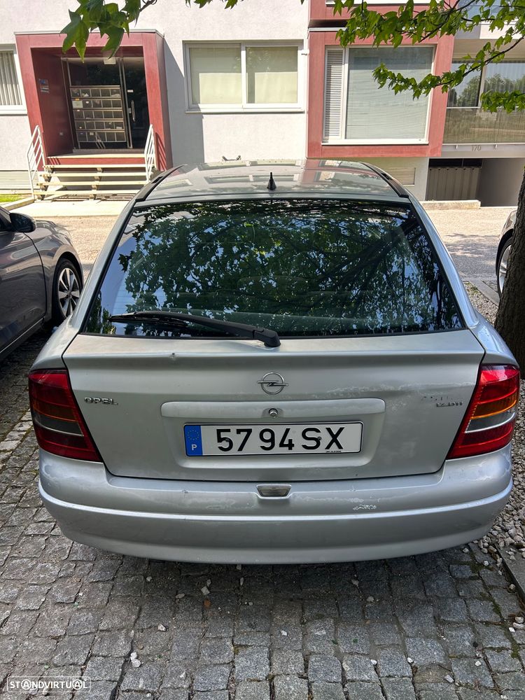 Opel Astra - 4