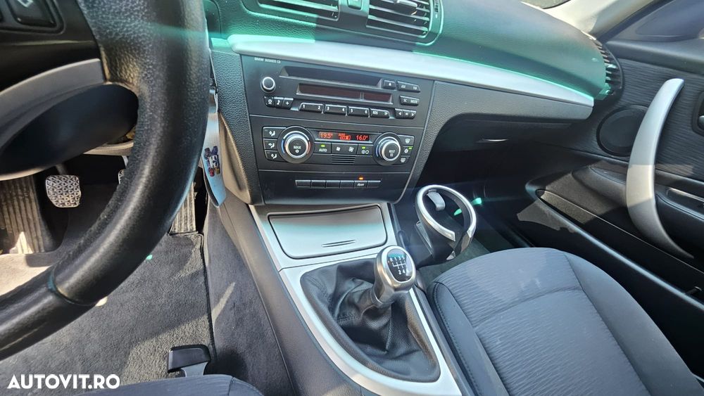 BMW Seria 1 120d DPF - 13