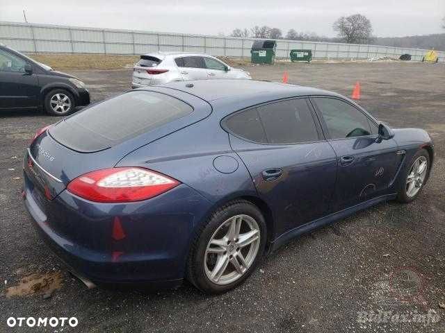 Porsche Panamera 3.6, model USA. - 4