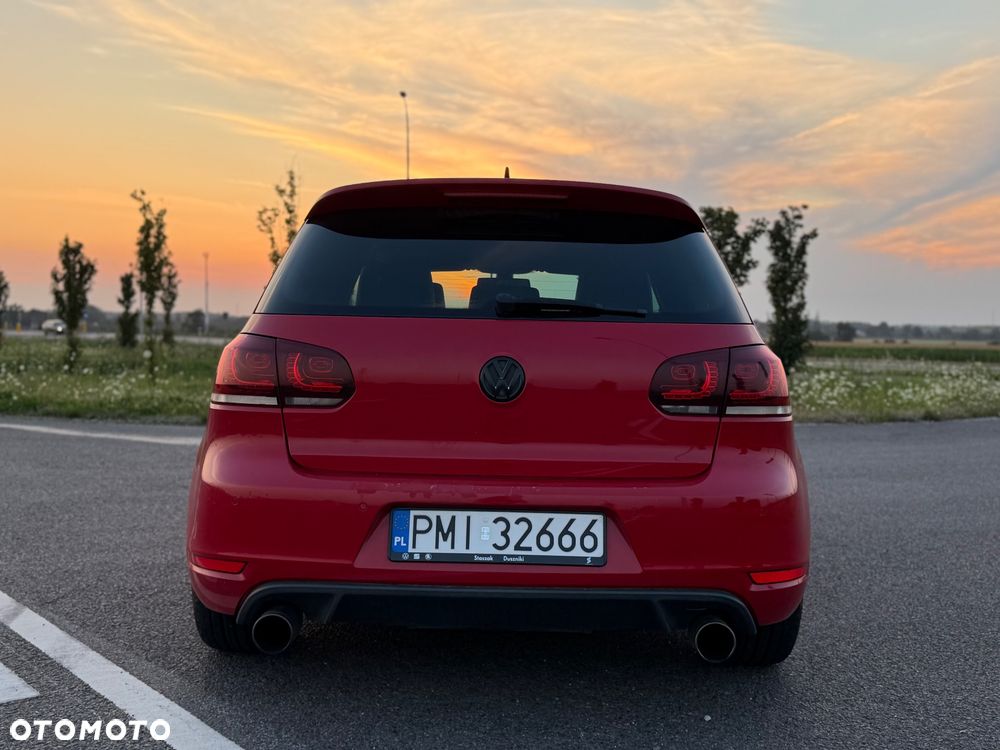 Volkswagen Golf GTI 2.0 TSI OPF Performance - 4