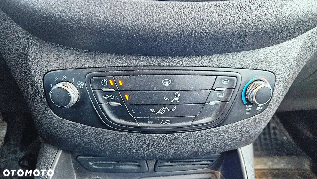 Ford TRANSIT CURIER - 18