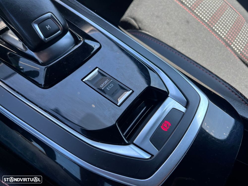Peugeot 308 1.5 BlueHDi GT Line EAT8 - 37