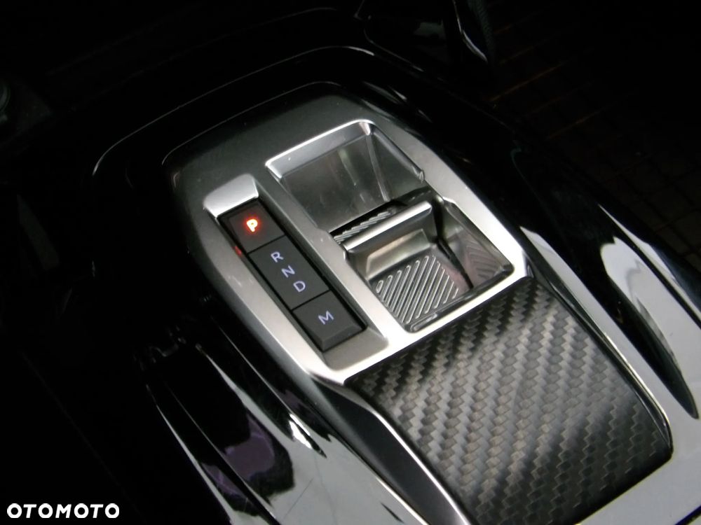 Peugeot 2008 1.2 PureTech GT S&S EAT8 - 30