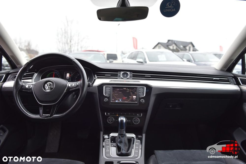 Volkswagen Passat - 23