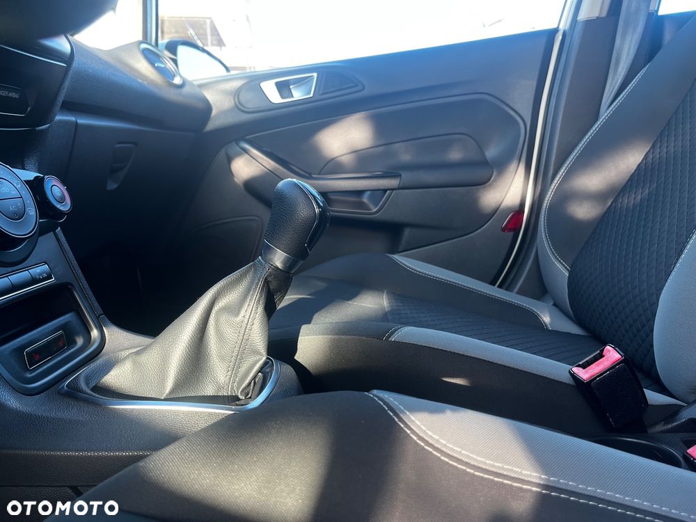 Ford Fiesta - 21