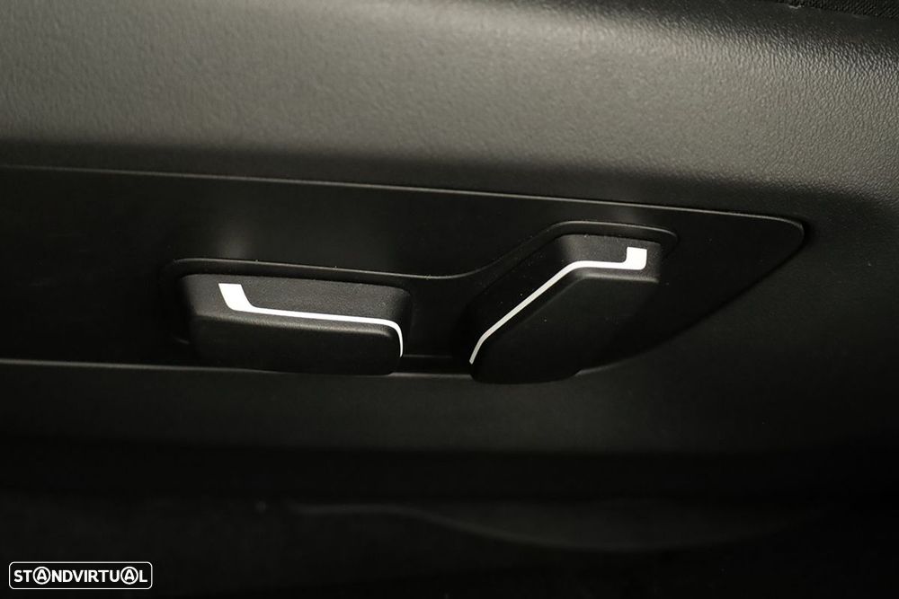 BMW 520 d Pack Desportivo M - 24