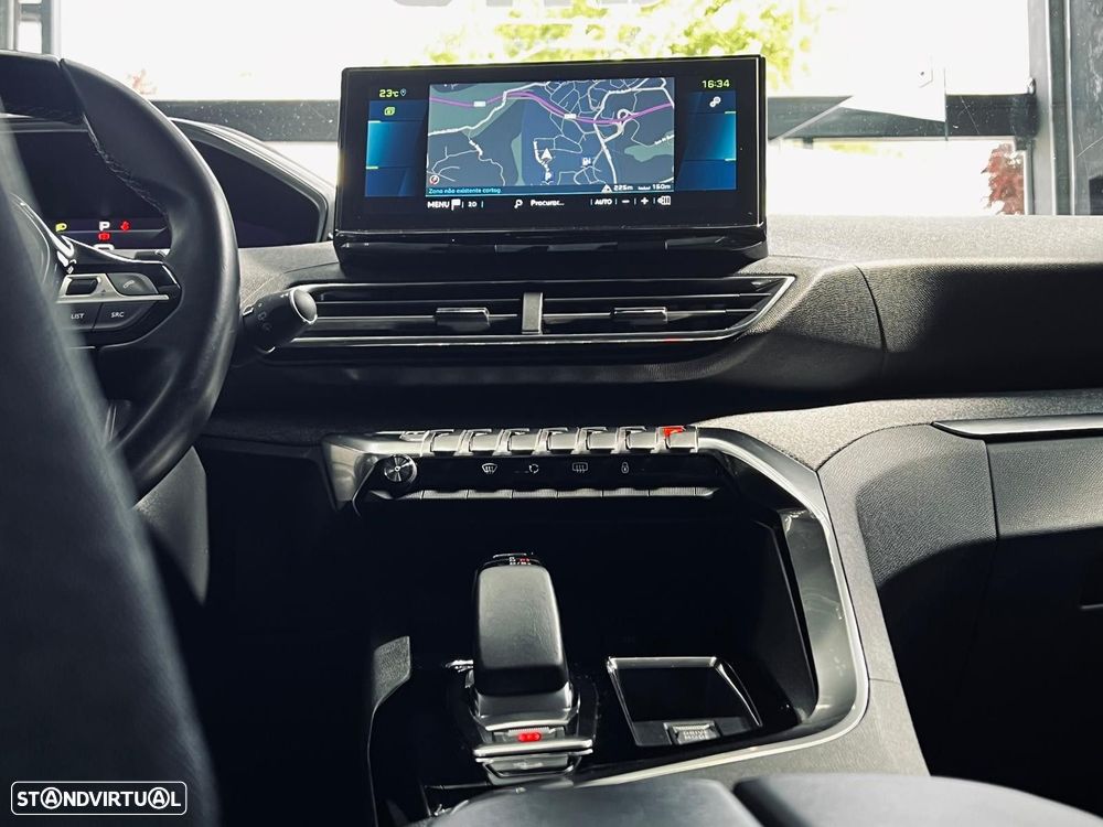 Peugeot 3008 1.6 Hybrid4 Allure e-EAT8 - 22