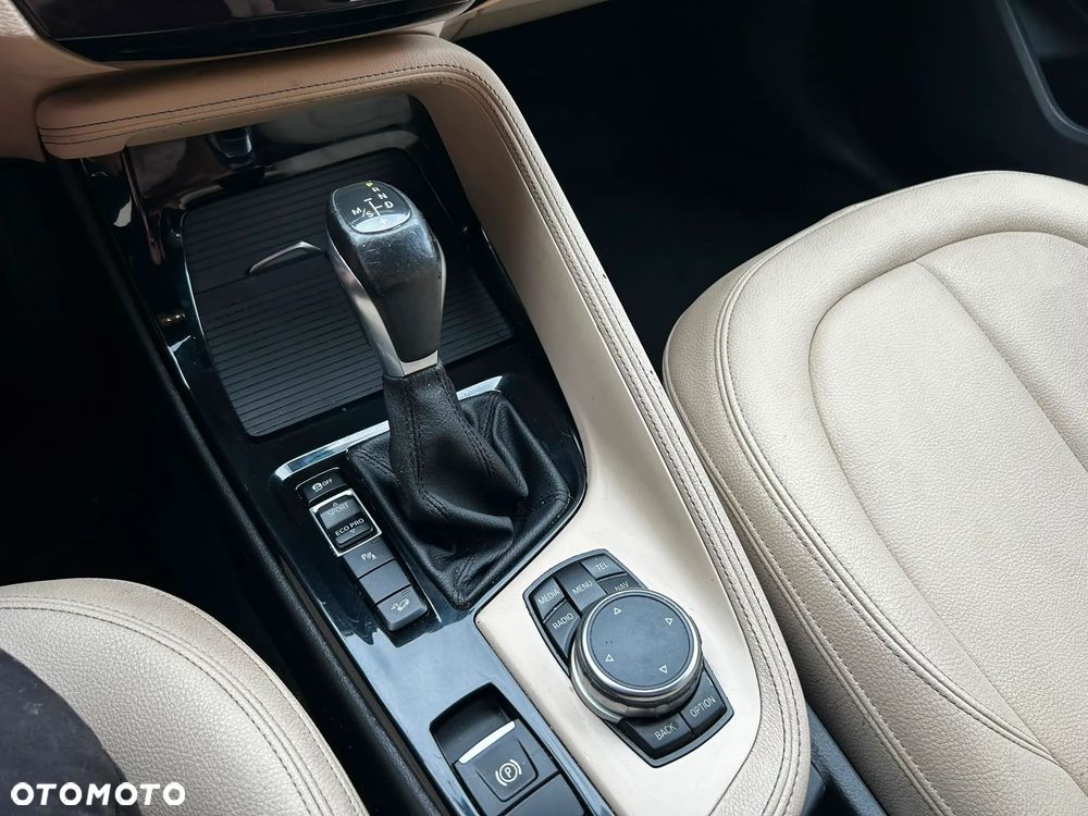 BMW X1 xDrive25i xLine - 21