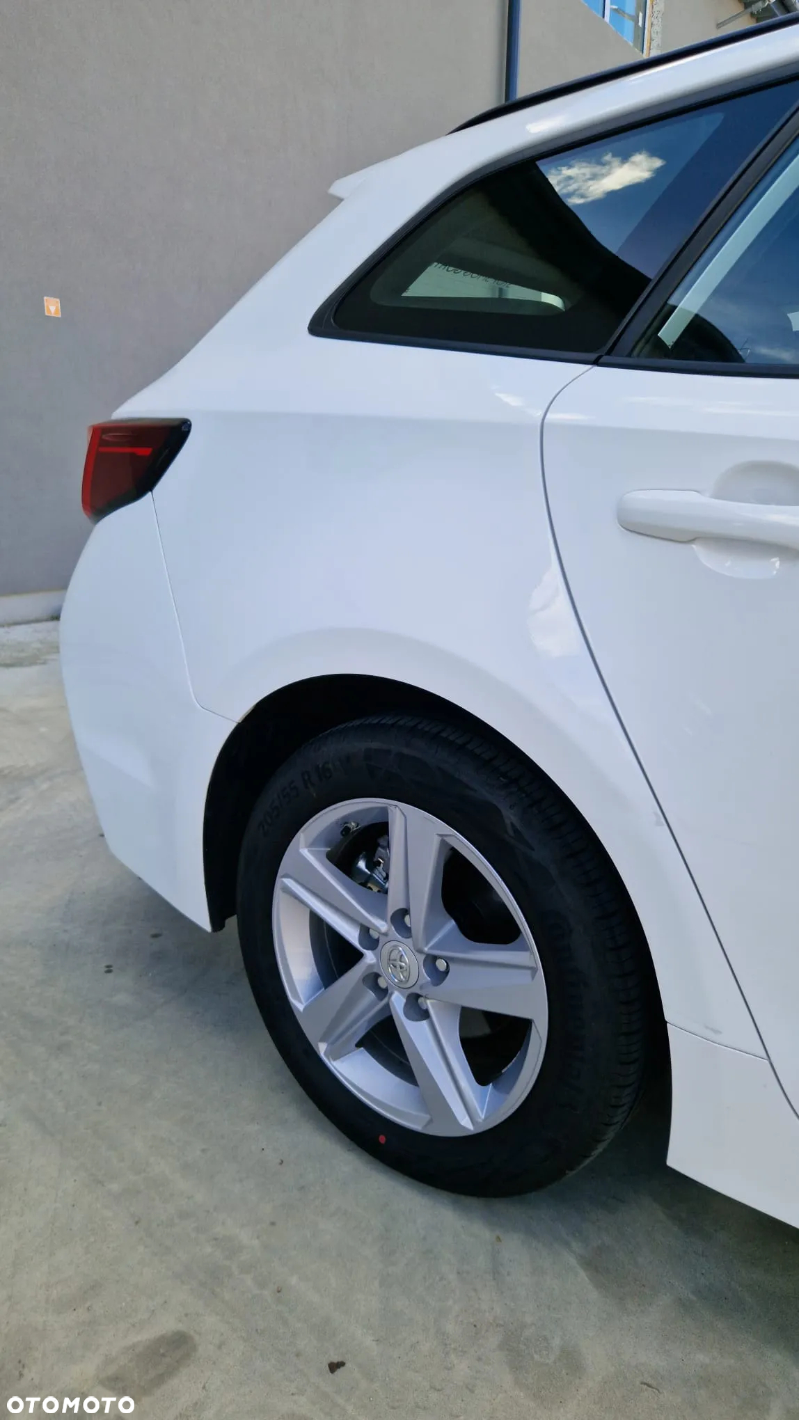 Toyota Corolla 1.8 Hybrid Comfort - 10