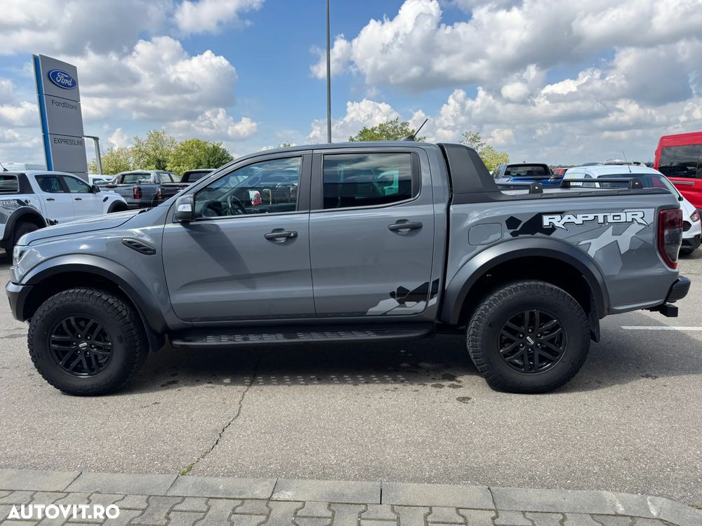 Ford Raptor - 11