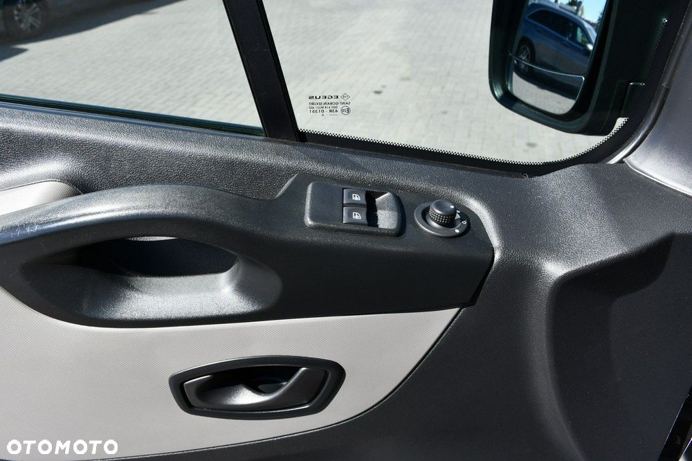 Renault Trafic - 35