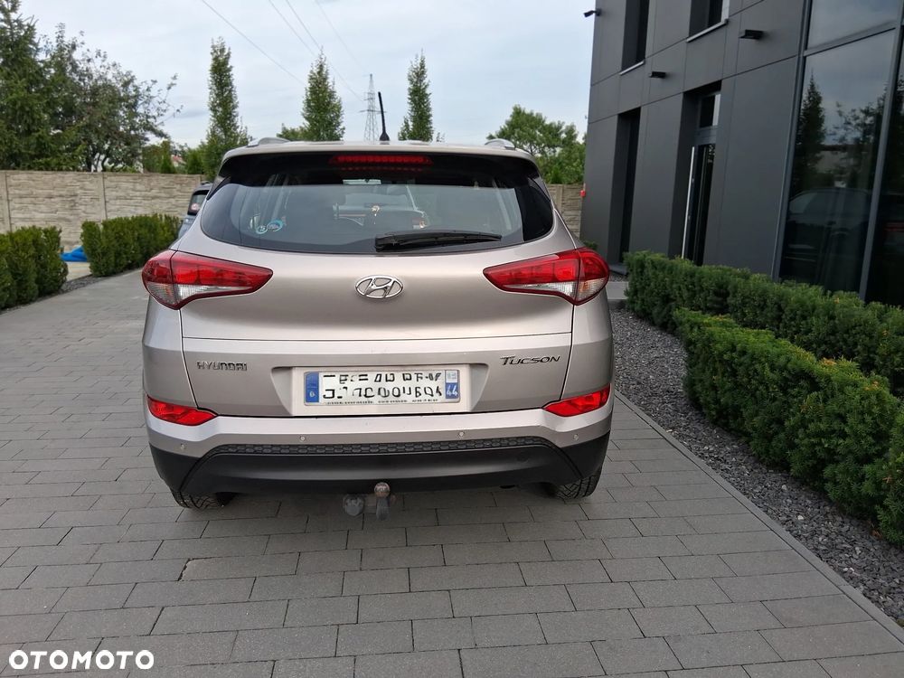 Hyundai Tucson - 16