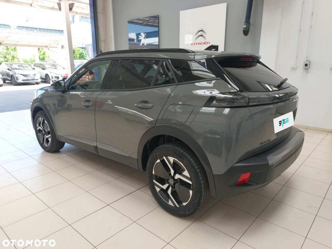 Peugeot 2008 - 8