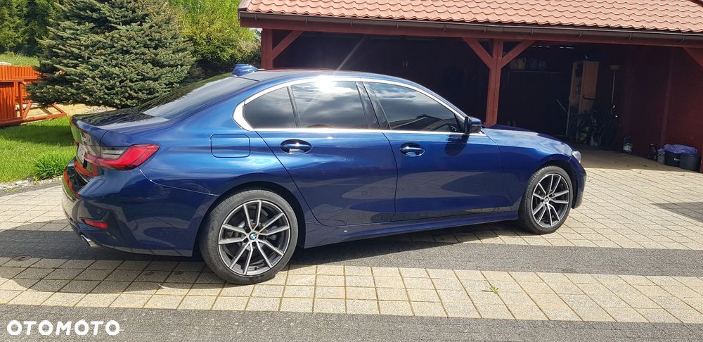 BMW Seria 3 330i Luxury Line sport - 2
