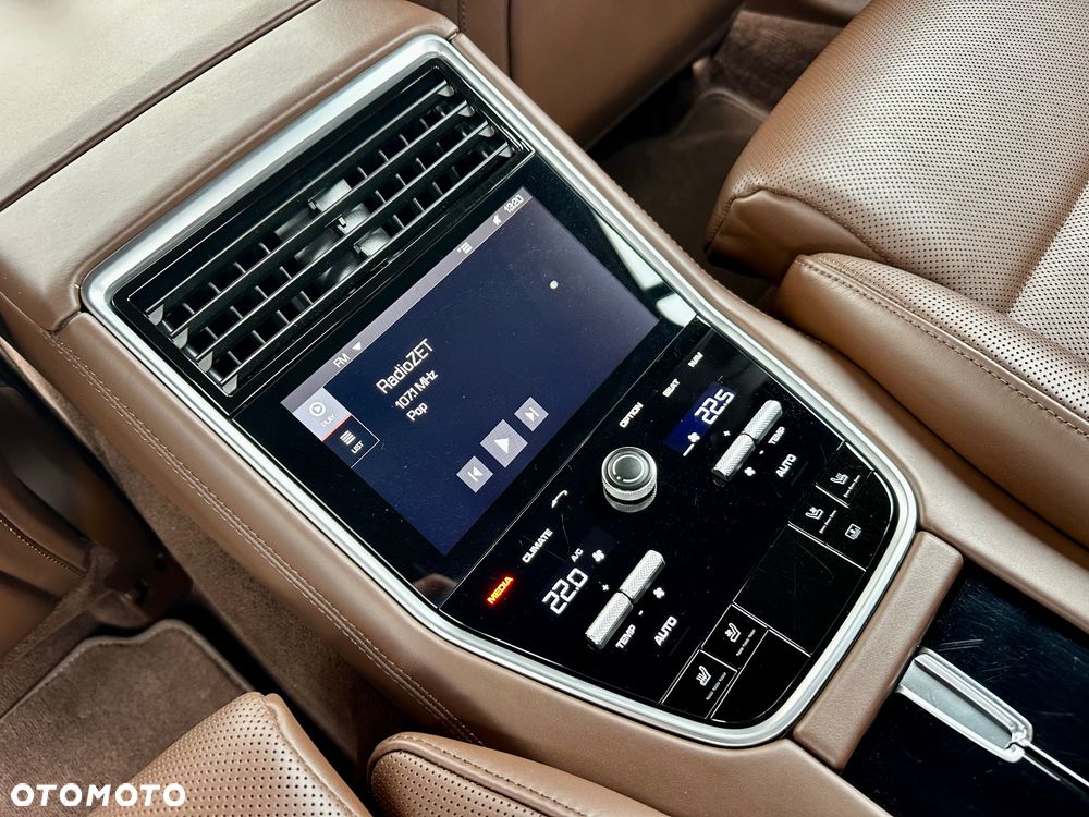 Porsche Panamera 4 - 31