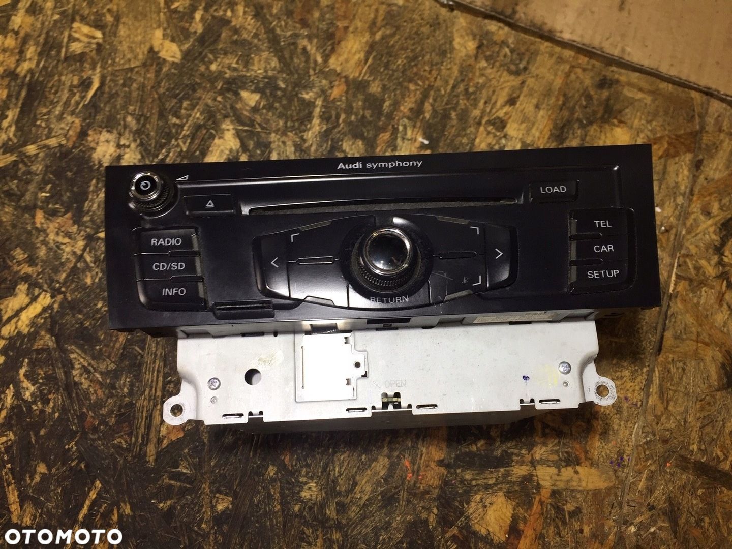 AUDI A4 B8 A5 8T RADIO SYMPHONY 8T2035195C - 1
