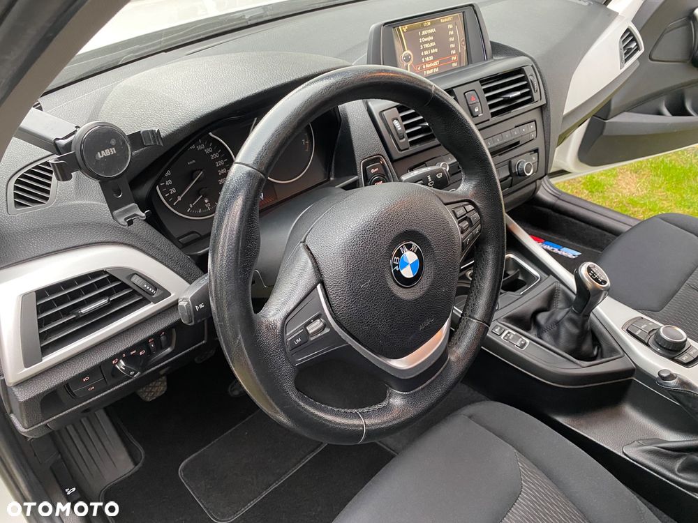 BMW Seria 1 118i - 16