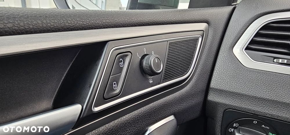 Volkswagen Golf Sportsvan SV 1.4 TSI BMT Highline - 31