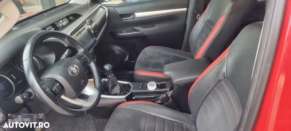 Toyota Hilux 4x4 Double Cab M/T Invincible - 8