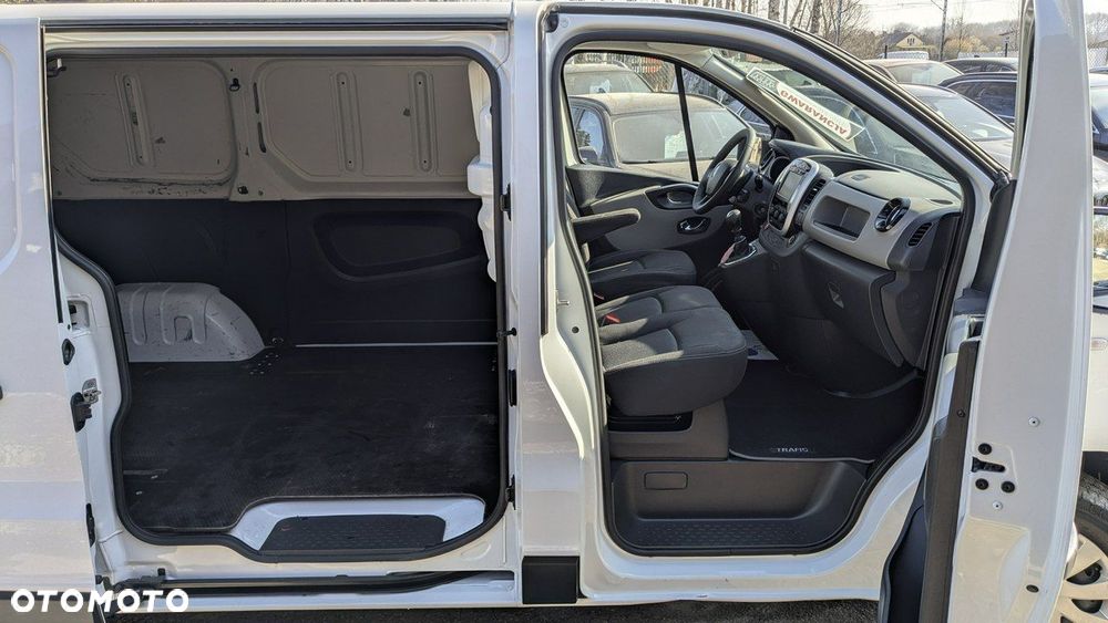 Renault Trafic - 13