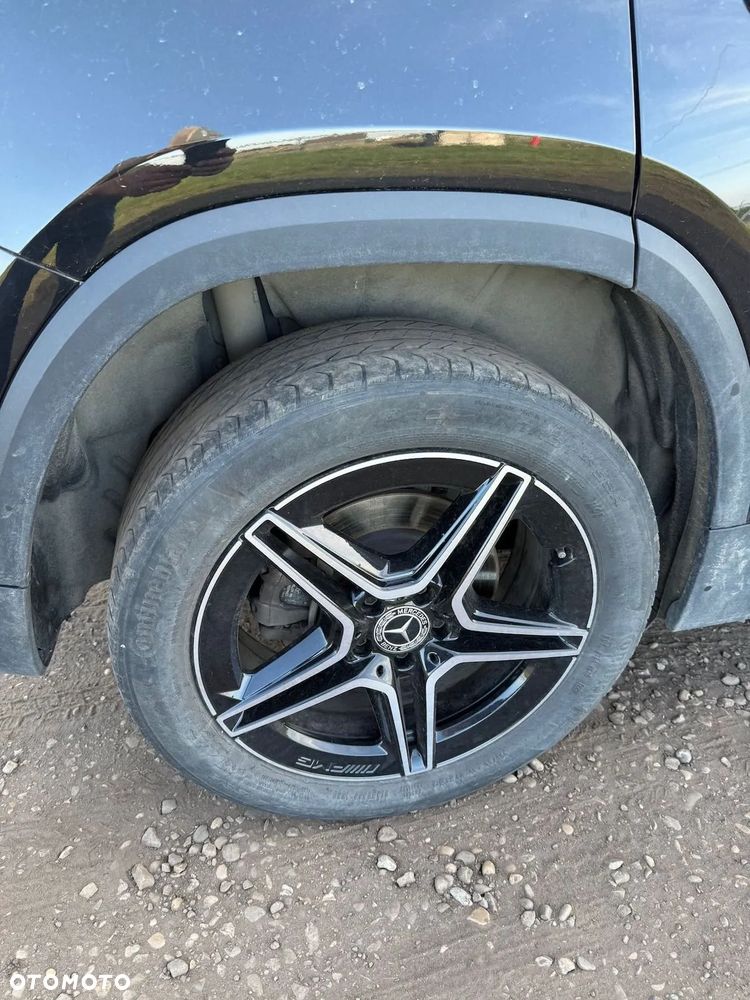 Mercedes-Benz GLA 250 4-Matic AMG Line - 31