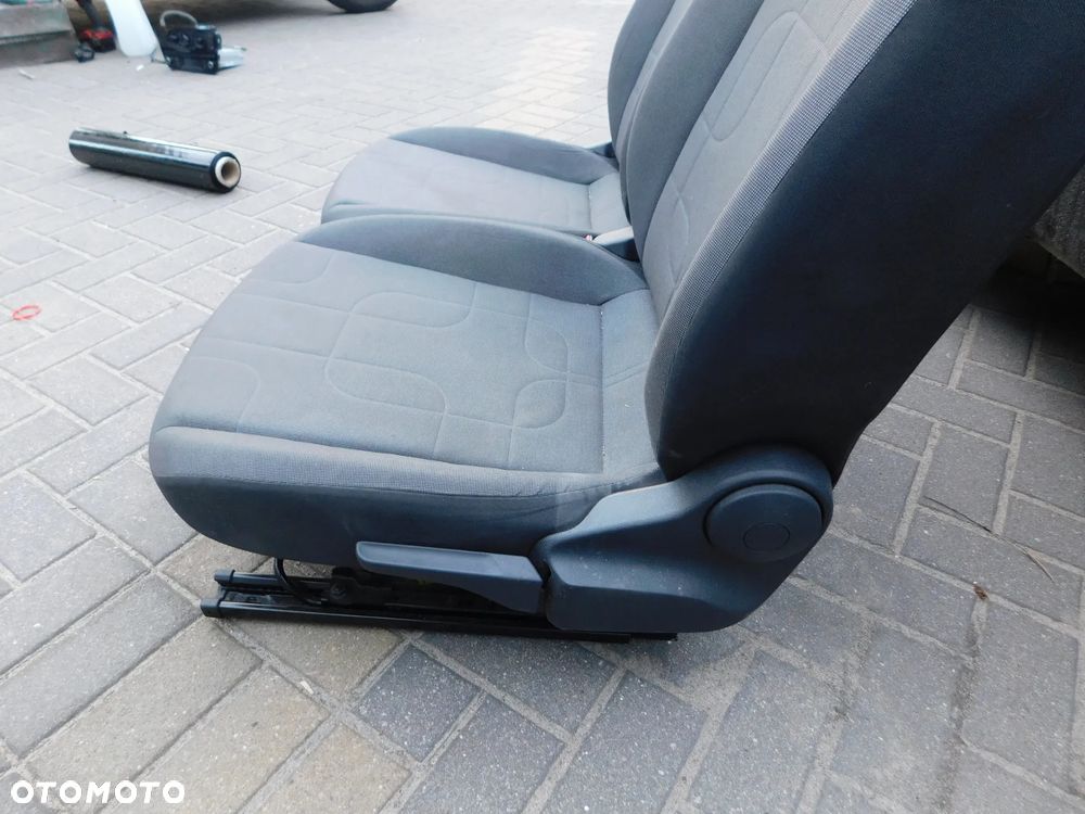 fotel prawy przód VW UP! SKODA CITIGO SEAT MII 5D - 6