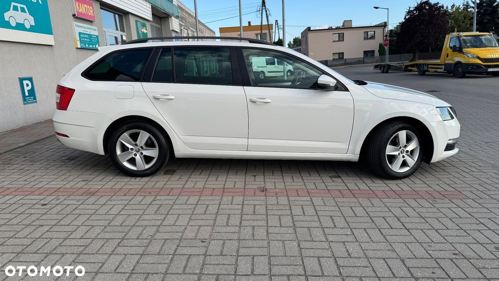 Skoda Octavia 1.6 TDI Ambition - 4