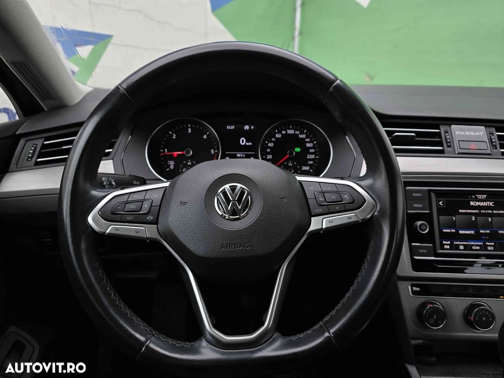 Volkswagen Passat - 9