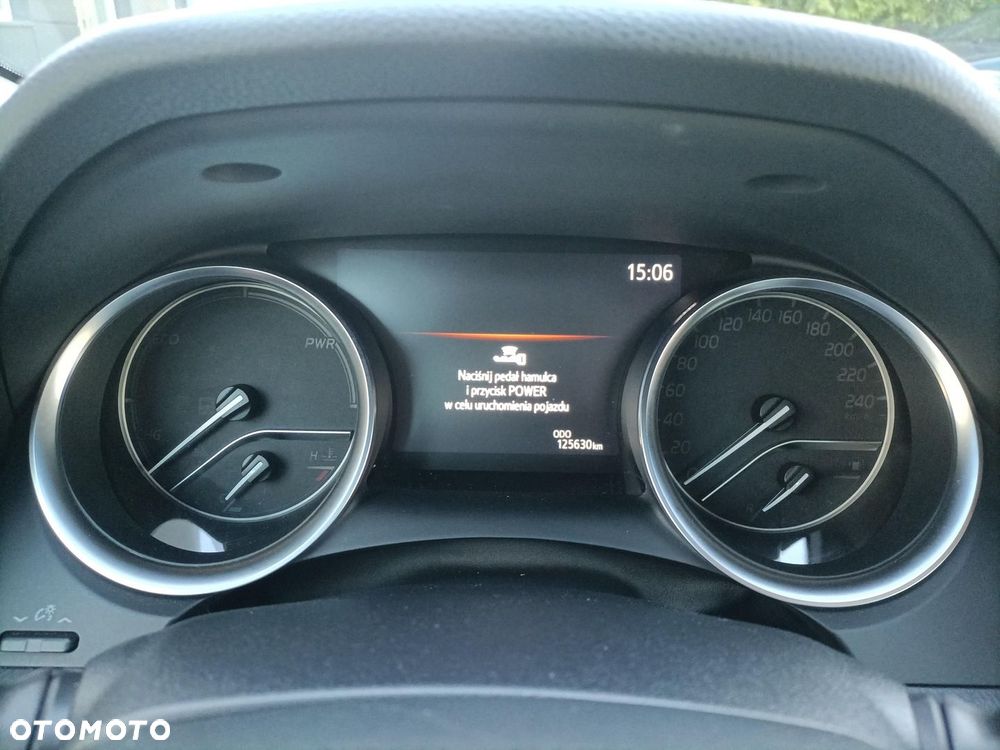 Toyota Camry 2.5 Hybrid Executive CVT - 14