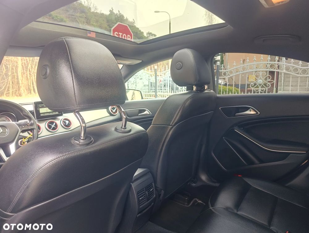 Mercedes-Benz CLA - 13