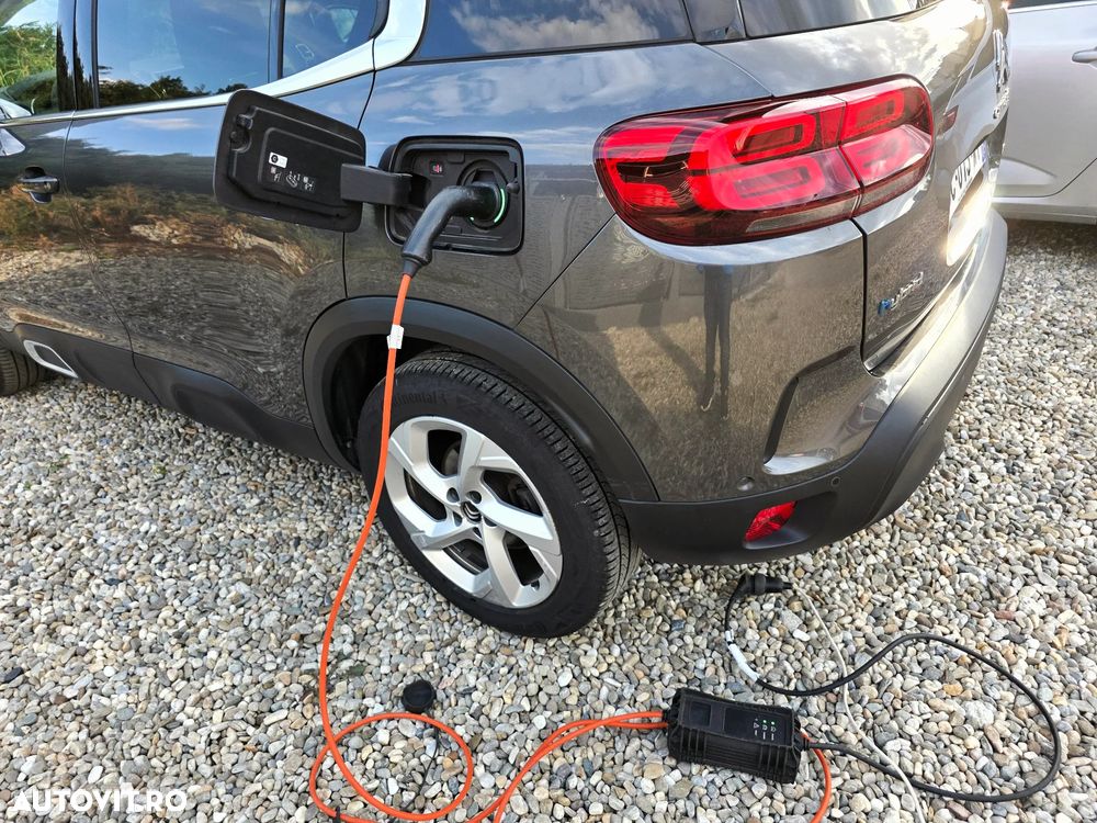 Citroën C5 Aircross 1.6 Hybrid FWD 225 EAT8 Shine - 32