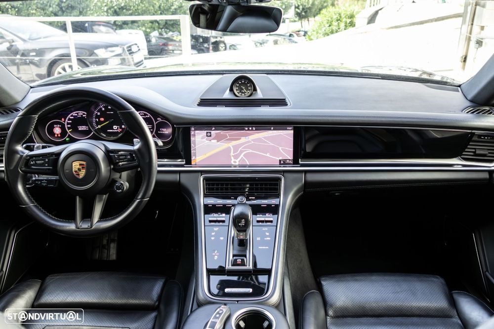 Porsche Panamera - 16