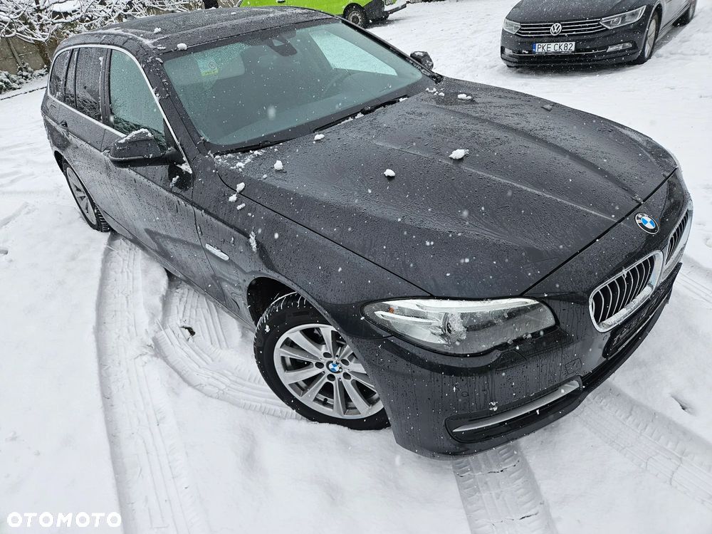 BMW Seria 5 520d xDrive - 5