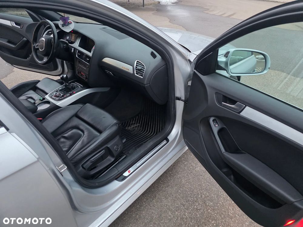 Audi A4 Avant 2.0 TDI DPF quattro S line Sportpaket (plus) - 13