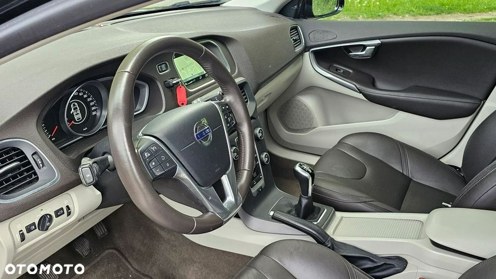 Volvo V40 Cross Country D2 Summum - 39