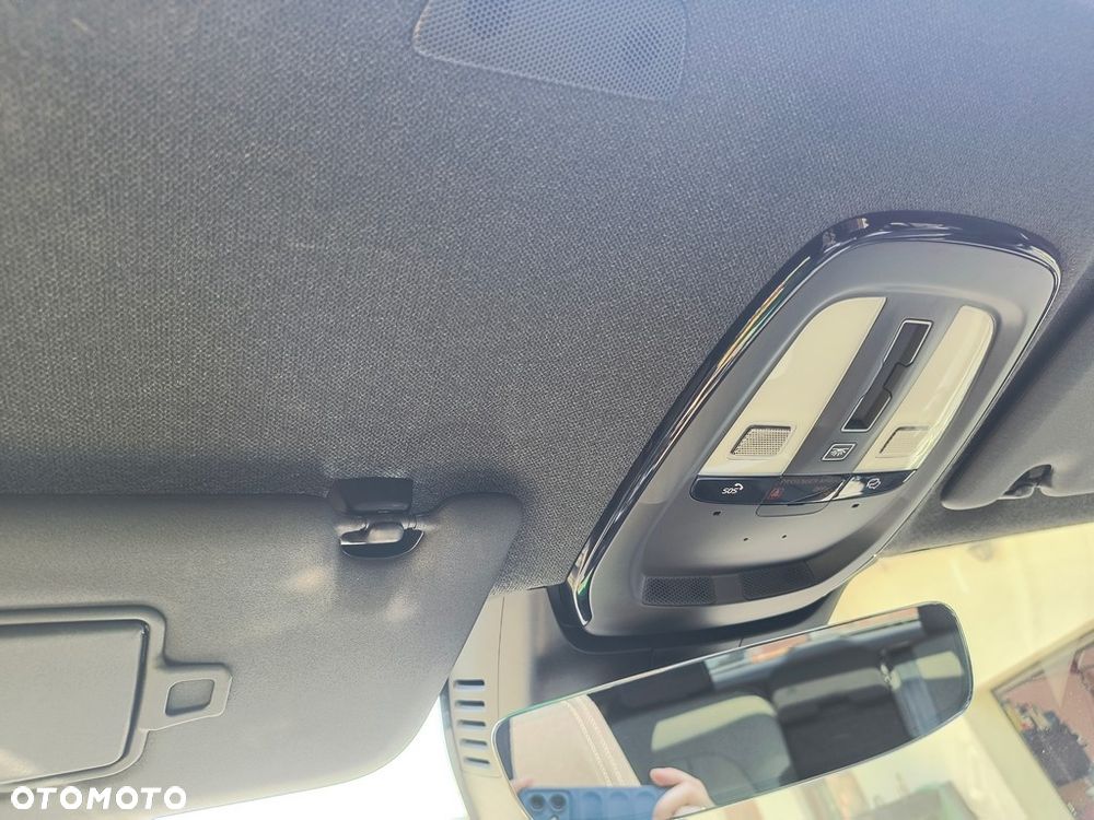 Volvo XC 40 B5 B AWD Geartronic RDesign - 39