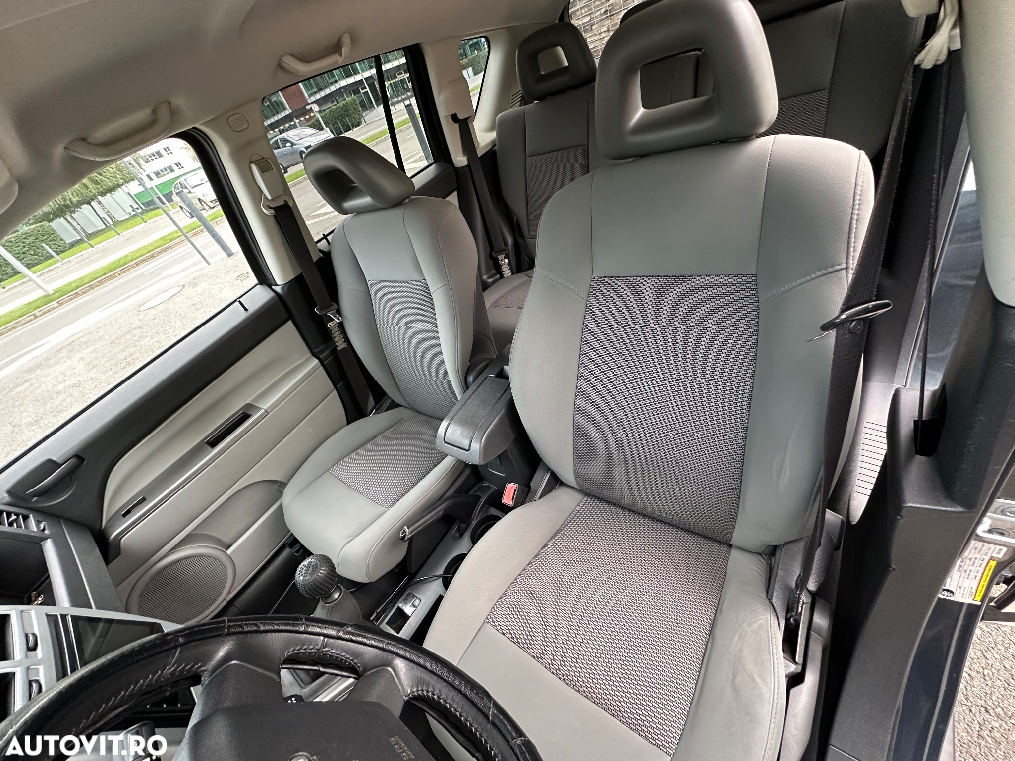 Jeep Compass - 23