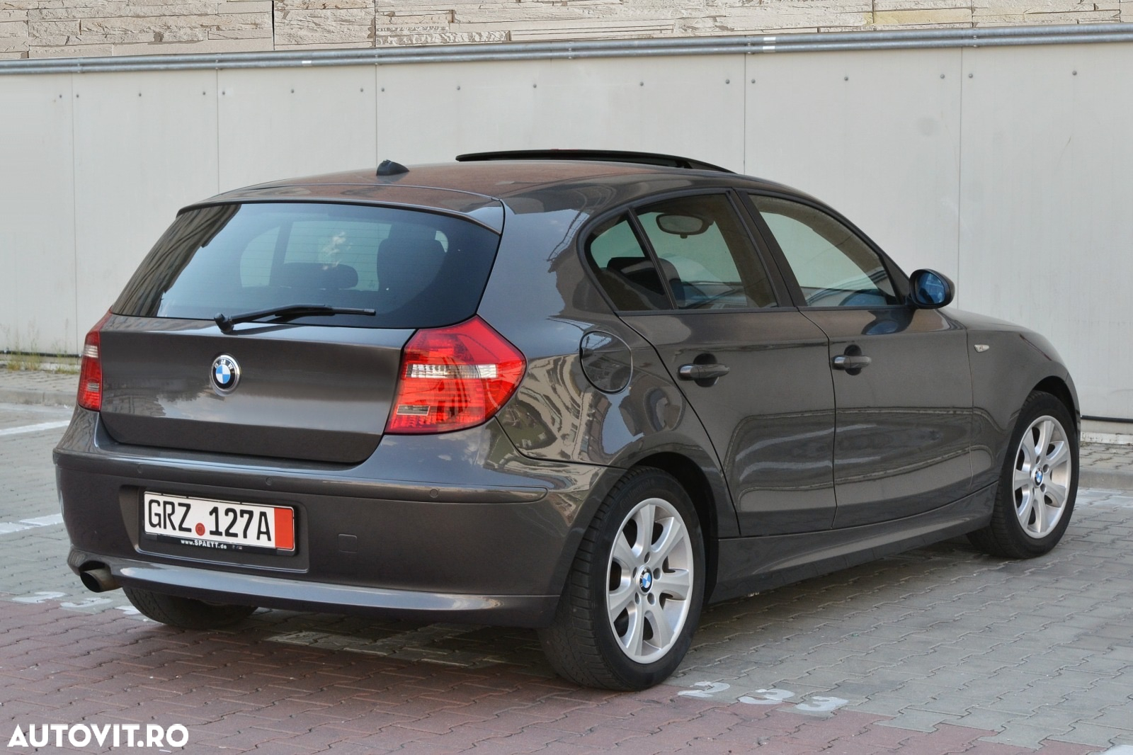 BMW Seria 1 118d DPF - 11