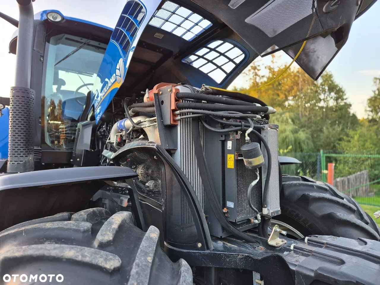 New Holland T8-300 BARDZO ŁADNY Duży traktor GPS - 16