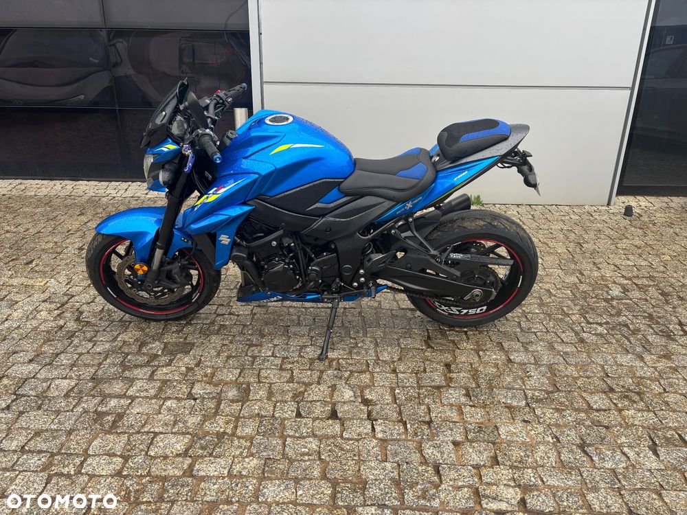 Suzuki GSX - 9