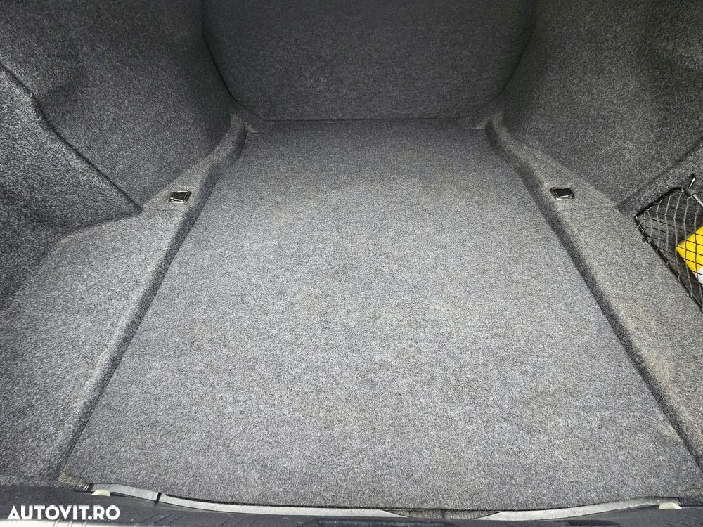 BMW Seria 5 520d Aut. Edition Fleet Lifestyle - 14