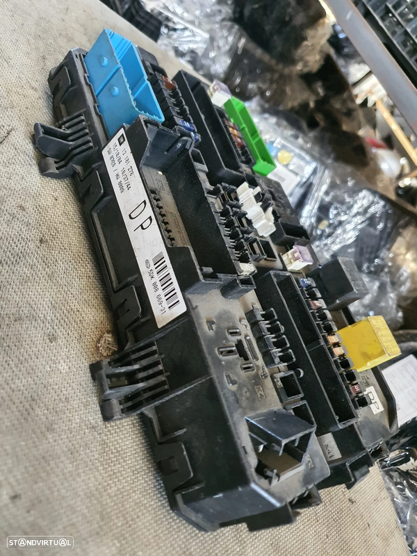 CAIXA FUSIVEIS OPEL ASTRA H / 13181278