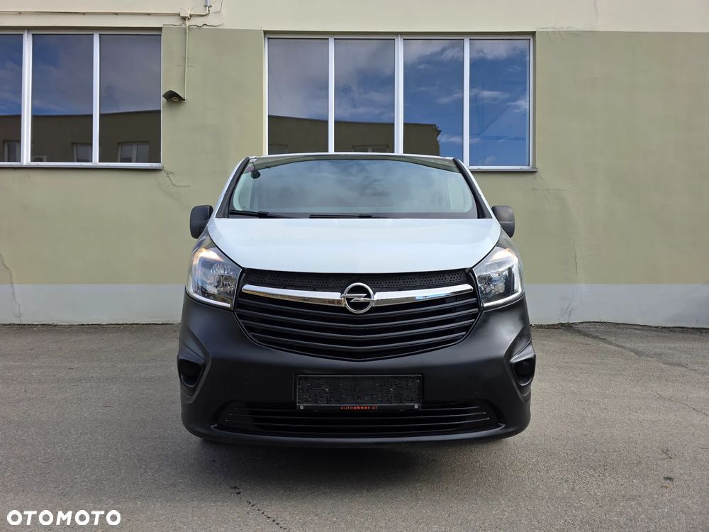Opel Vivaro - 2