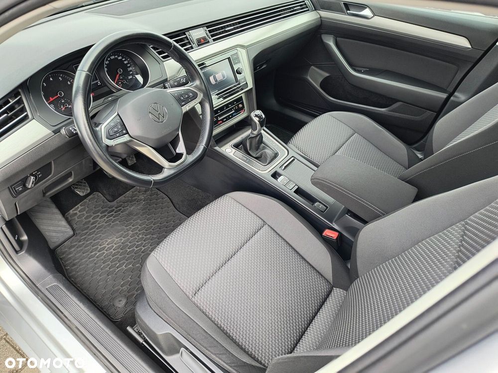 Volkswagen Passat 1.5 TSI EVO Essence - 9