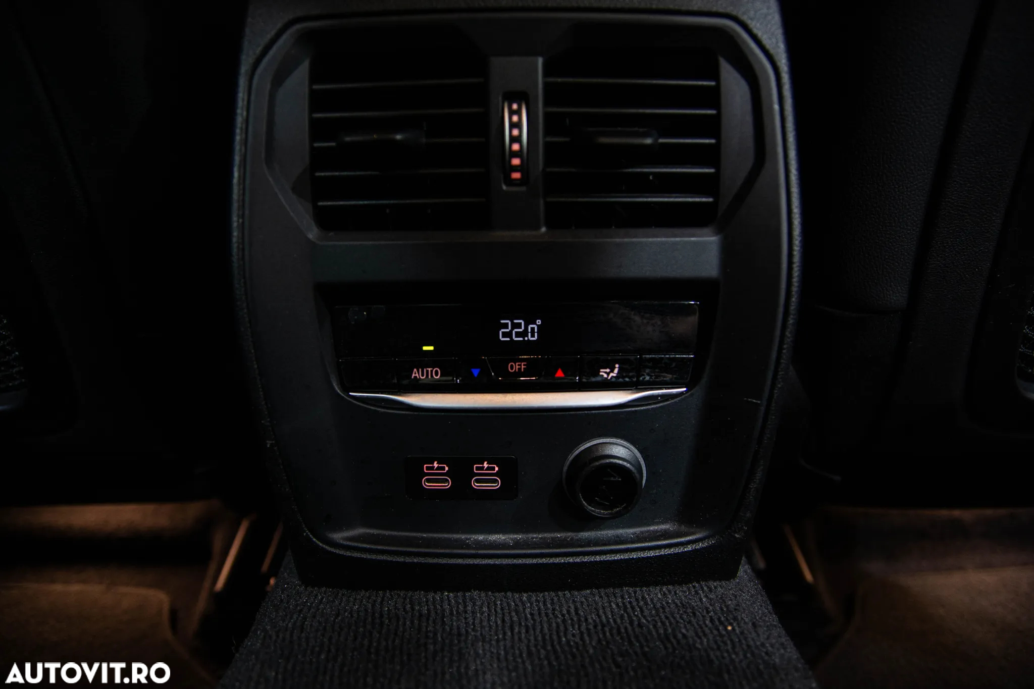 BMW Seria 3 320d Aut. Sport Line - 34