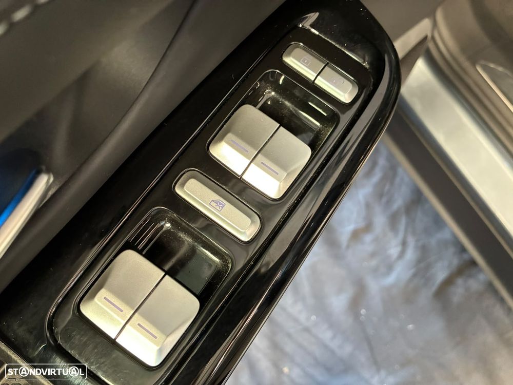 Xpeng G9 78.2 kWh Standard Range - 19