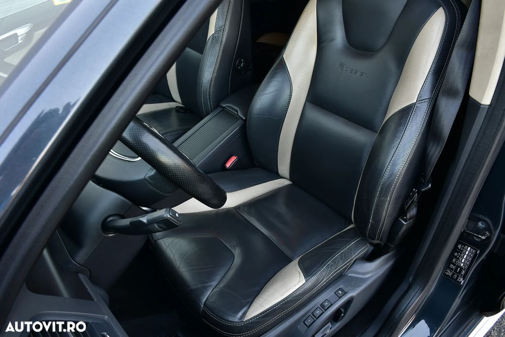Volvo XC 60 D5 AWD Rdesign - 7