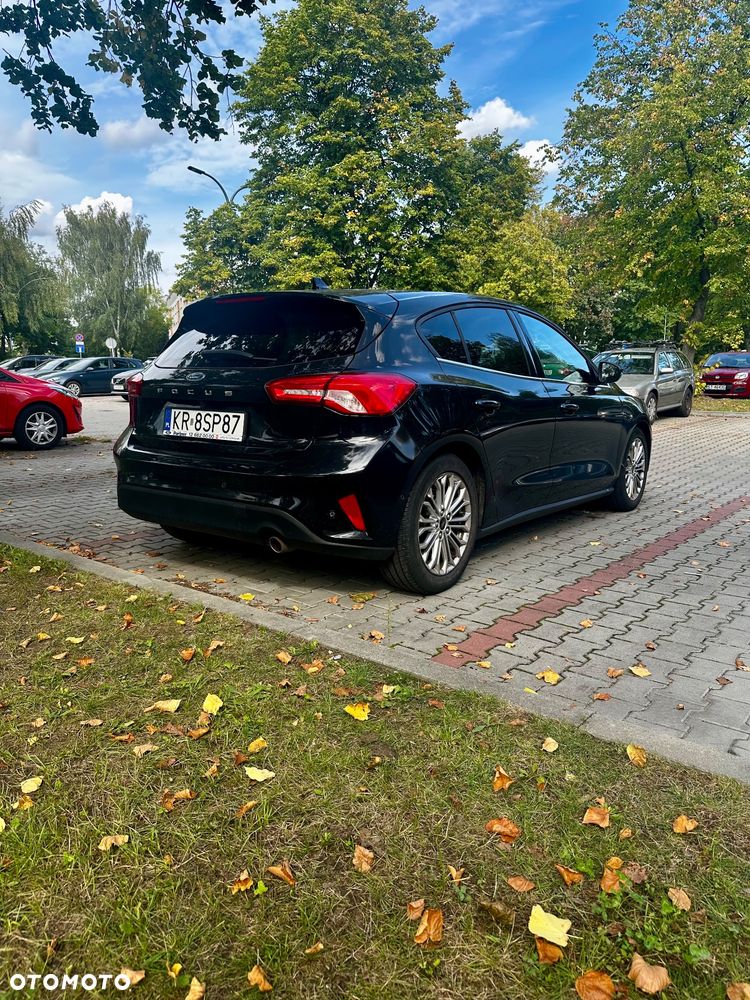 Ford Focus 1.0 EcoBoost Titanium - 4