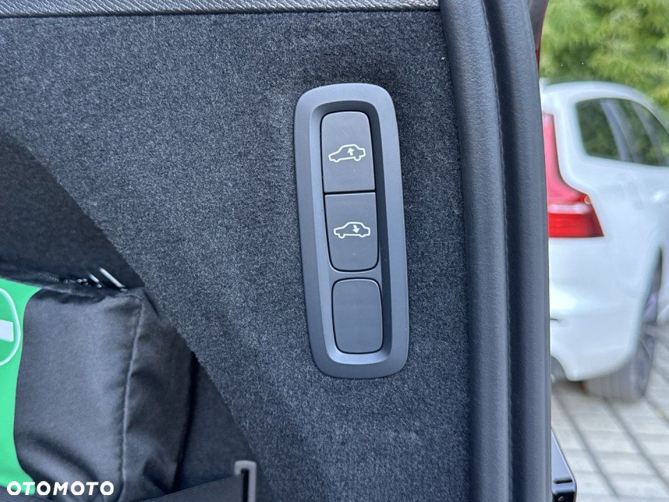 Volvo XC 90 - 33