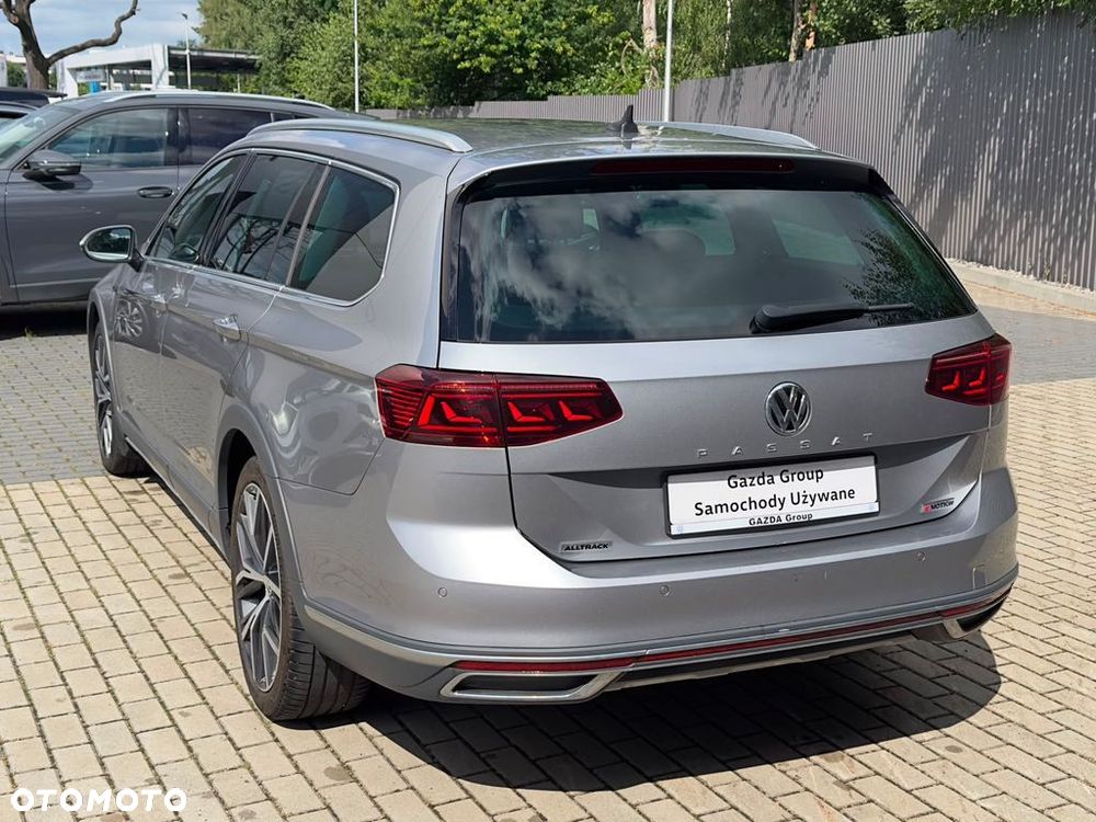 Volkswagen Passat Alltrack 2.0 TDI 4Mot DSG - 11